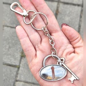 Hot Topic Lock & Key Keychain/Purse Charm